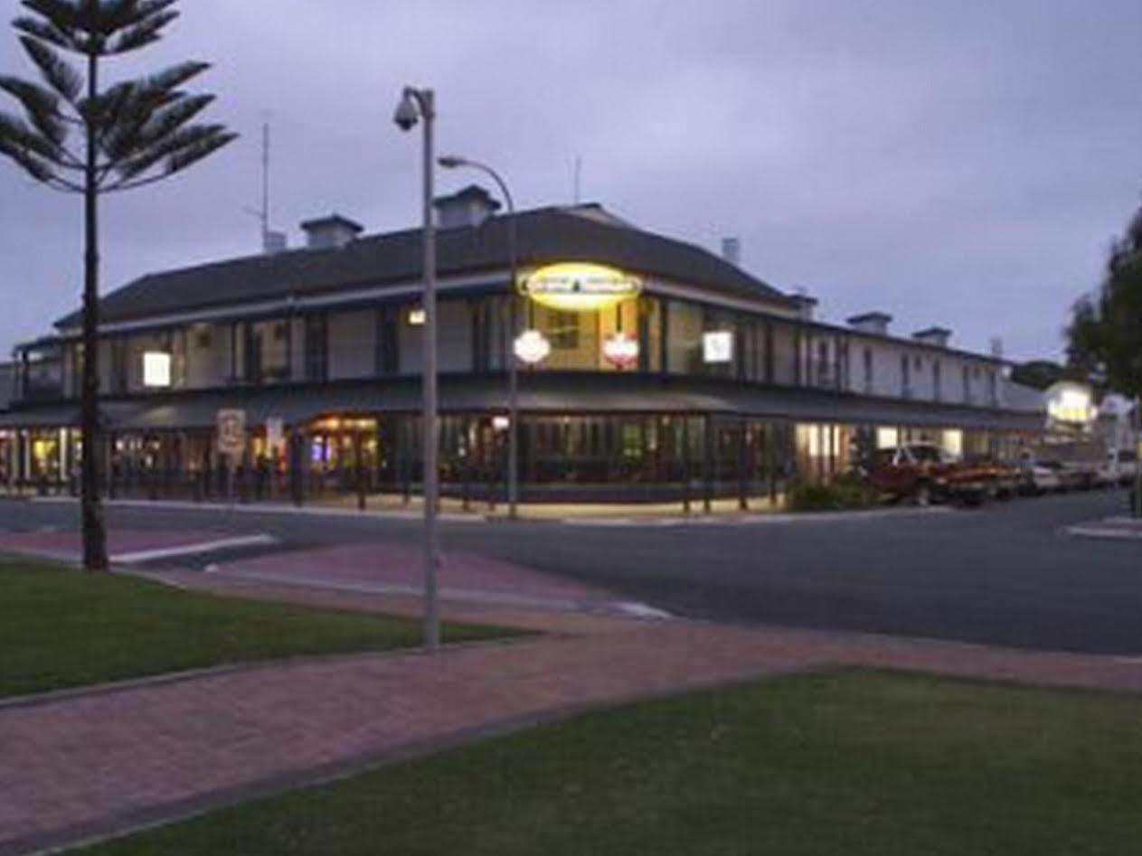 Grand Tasman Hotel Port Lincoln Ngoại thất bức ảnh